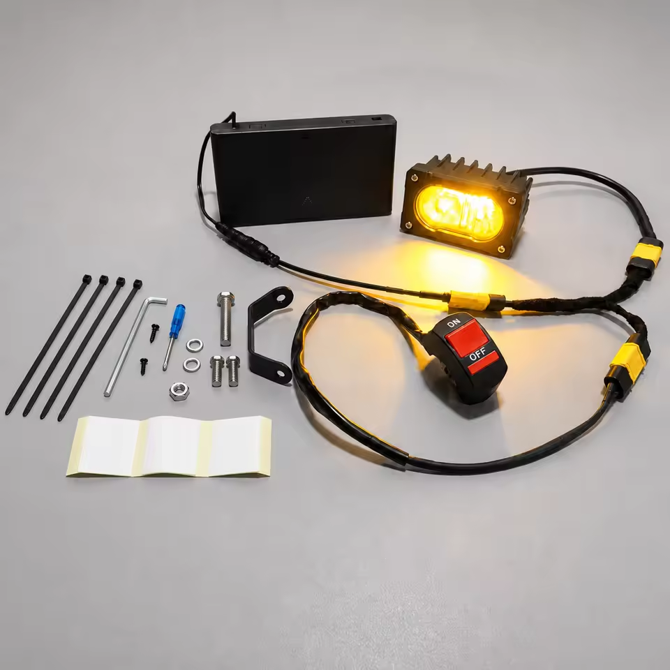 8-AA Battery-Powered LED Headlight Kit — 20W / 2000 lm